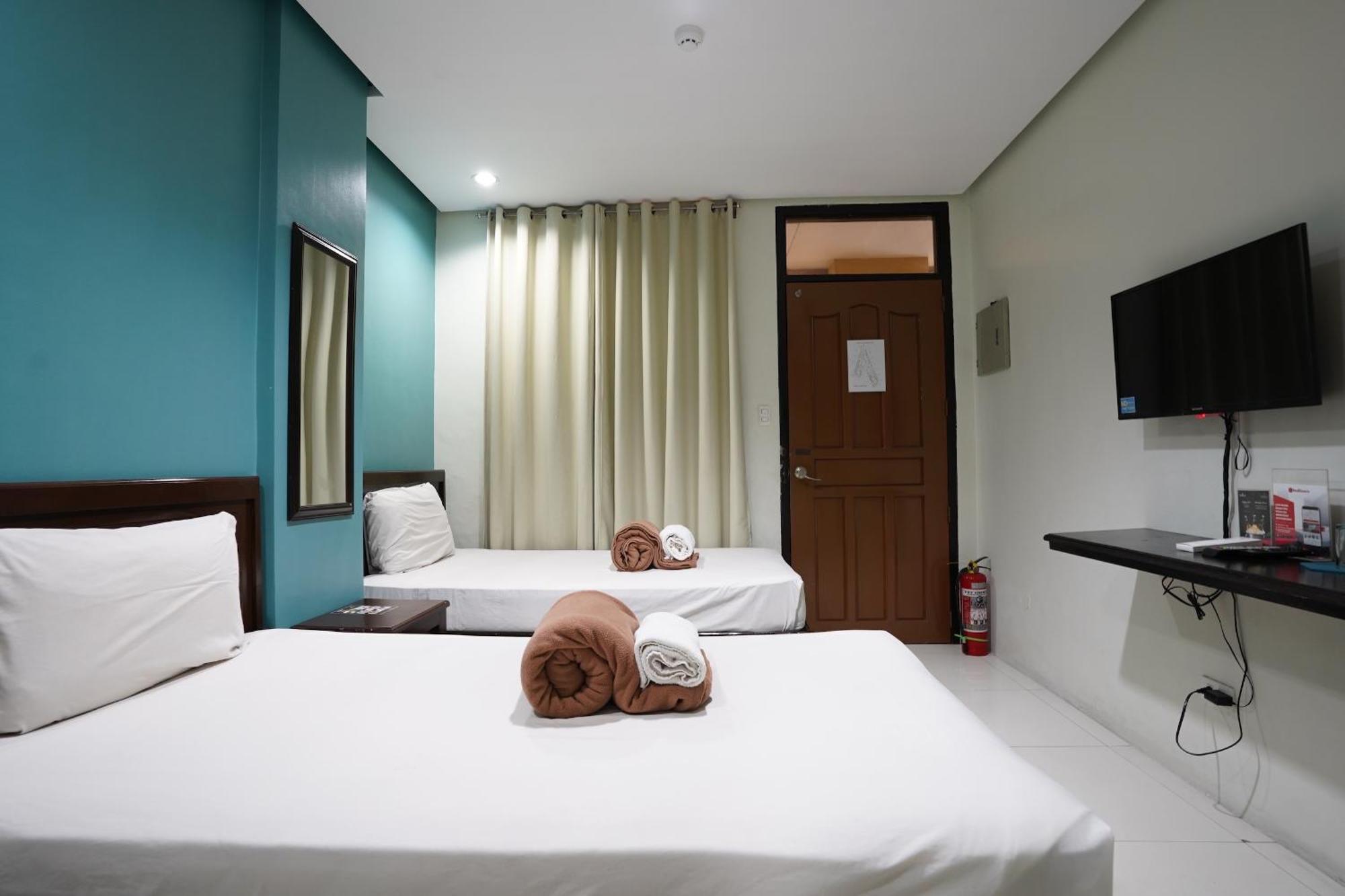 Arzo Hotel Grand Lodge Manila Exterior photo