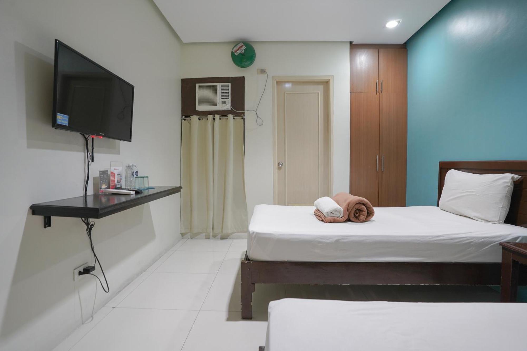 Arzo Hotel Grand Lodge Manila Exterior photo
